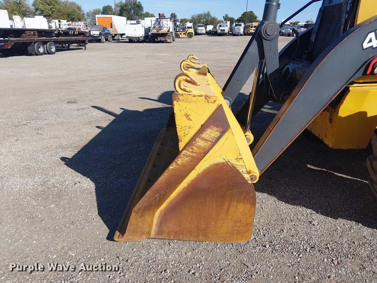 image for item EG1673 2017 John Deere 410L backhoe