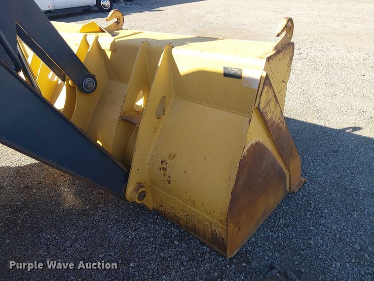 image for item EG1673 2017 John Deere 410L backhoe