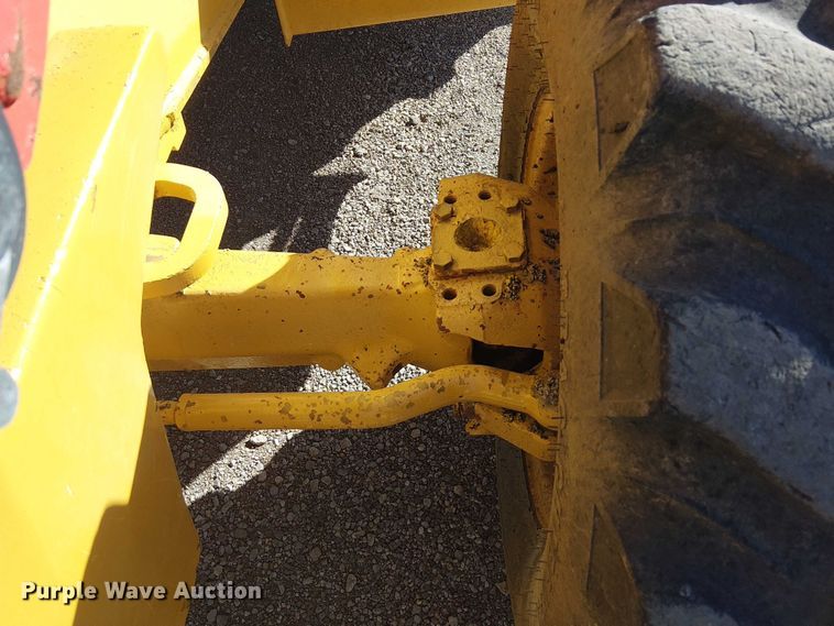 image for item EG1673 2017 John Deere 410L backhoe