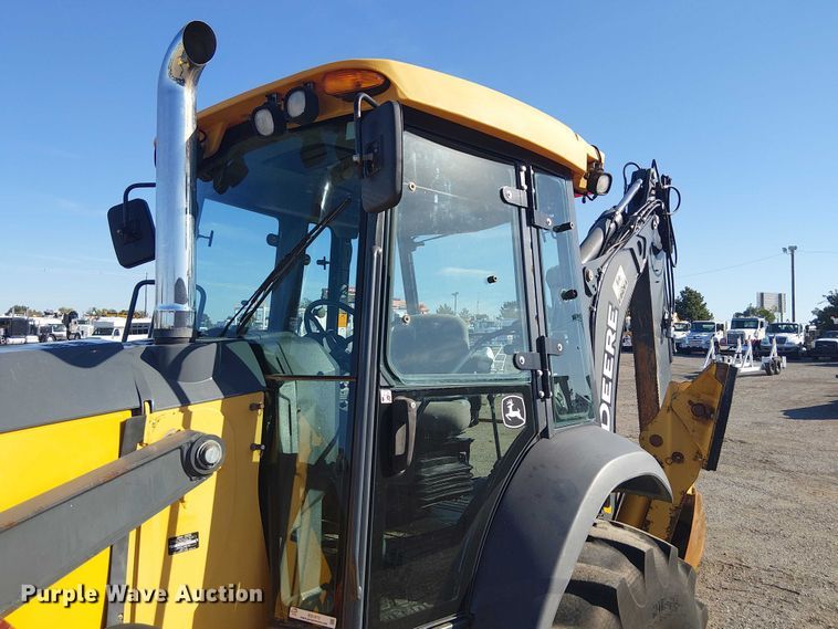 image for item EG1673 2017 John Deere 410L backhoe