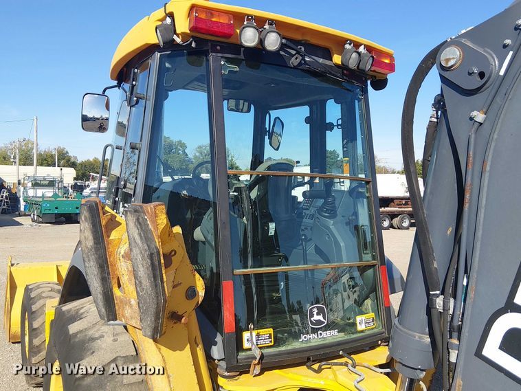 image for item EG1673 2017 John Deere 410L backhoe