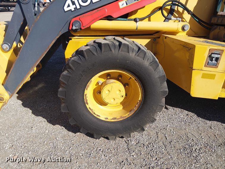 image for item EG1673 2017 John Deere 410L backhoe