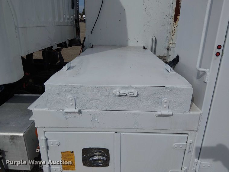 image for item EG1682 2014 Freightliner 108SD utility / service truck