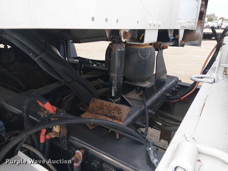 image for item EG1682 2014 Freightliner 108SD utility / service truck