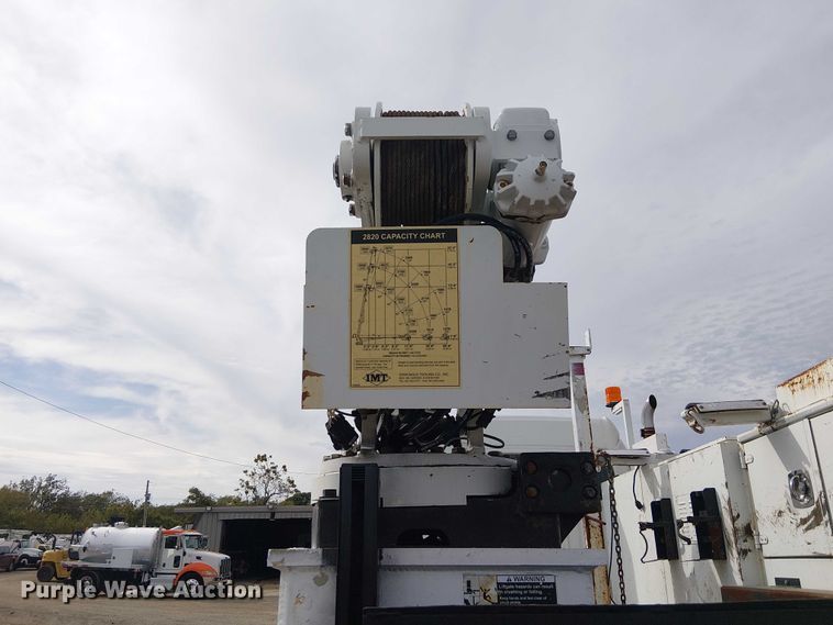 image for item EG1682 2014 Freightliner 108SD utility / service truck