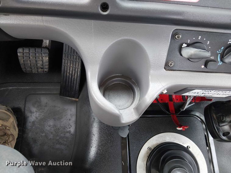 image for item EG1682 2014 Freightliner 108SD utility / service truck