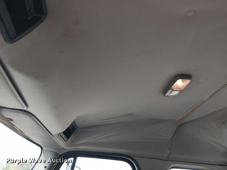 image for item EG1682 2014 Freightliner 108SD utility / service truck