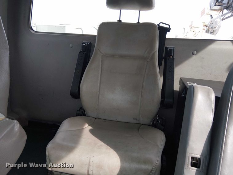 image for item EG1682 2014 Freightliner 108SD utility / service truck