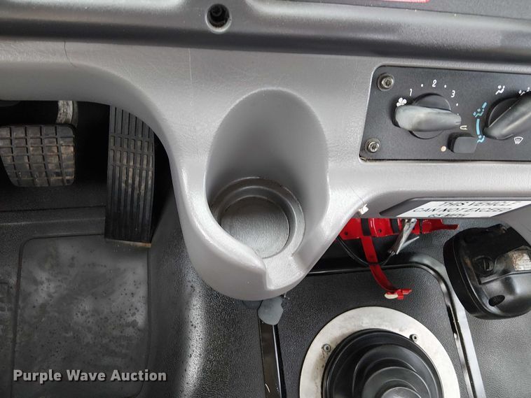 image for item EG1682 2014 Freightliner 108SD utility / service truck