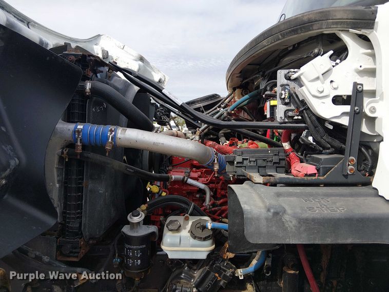 image for item EG1682 2014 Freightliner 108SD utility / service truck