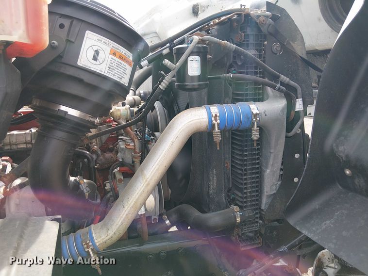 image for item EG1682 2014 Freightliner 108SD utility / service truck