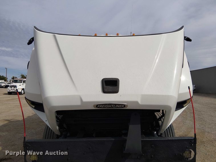 image for item EG1682 2014 Freightliner 108SD utility / service truck