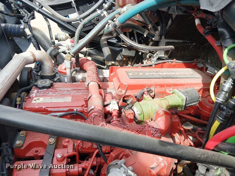 image for item EG1682 2014 Freightliner 108SD utility / service truck