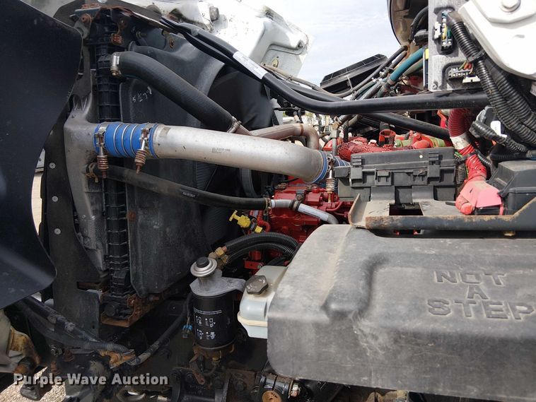 image for item EG1682 2014 Freightliner 108SD utility / service truck