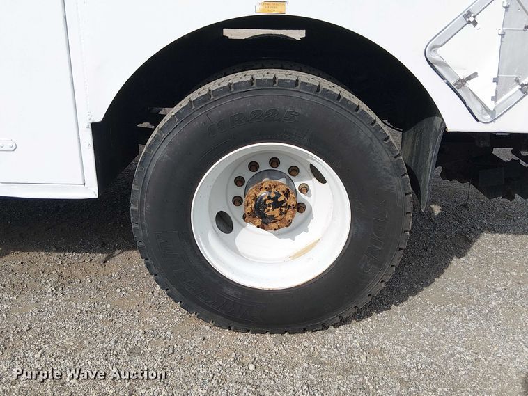 image for item EG1682 2014 Freightliner 108SD utility / service truck