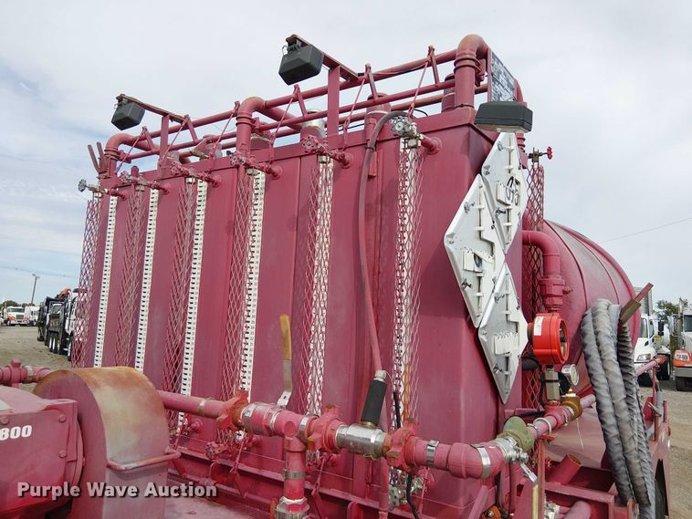 image for item EG1683 2013 Peterbilt 337  oilfield acidizing pump truck