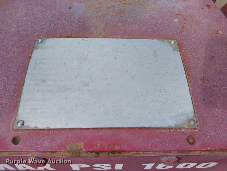 image for item EG1683 2013 Peterbilt 337  oilfield acidizing pump truck