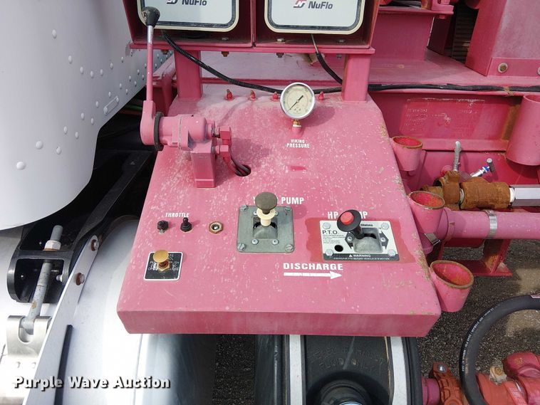 image for item EG1683 2013 Peterbilt 337  oilfield acidizing pump truck