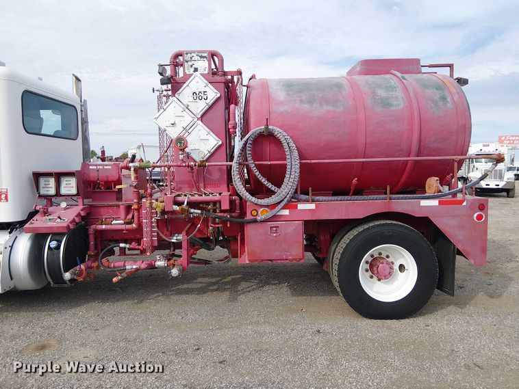 image for item EG1683 2013 Peterbilt 337  oilfield acidizing pump truck