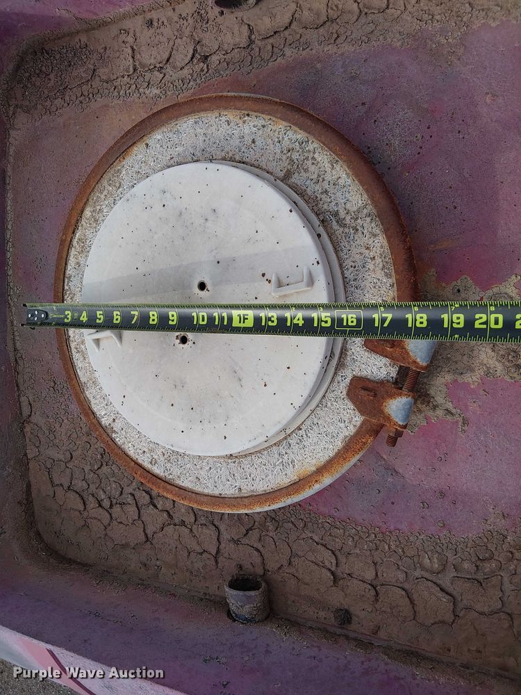 image for item EG1683 2013 Peterbilt 337  oilfield acidizing pump truck