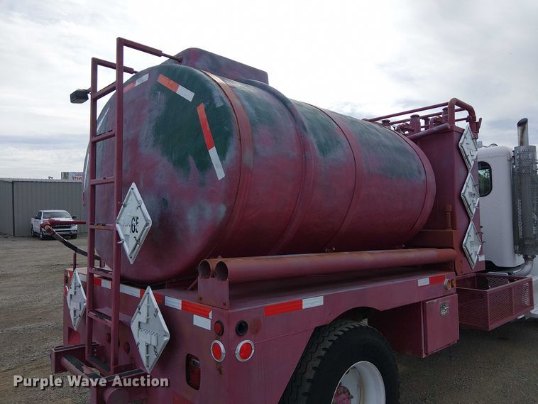 image for item EG1683 2013 Peterbilt 337  oilfield acidizing pump truck