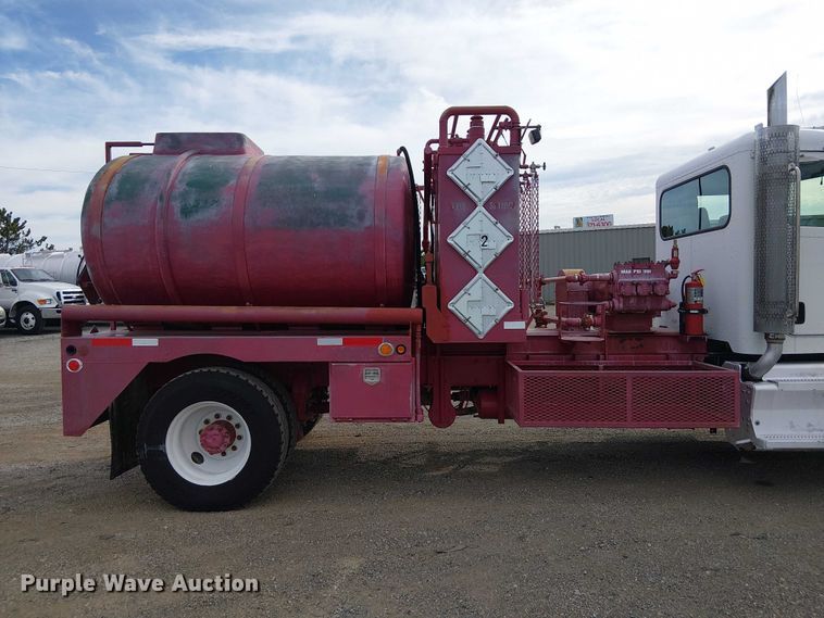 image for item EG1683 2013 Peterbilt 337  oilfield acidizing pump truck