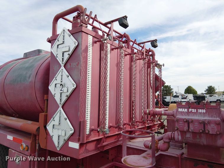 image for item EG1683 2013 Peterbilt 337  oilfield acidizing pump truck