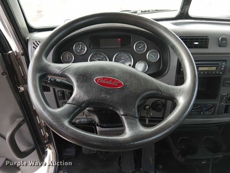 image for item EG1683 2013 Peterbilt 337  oilfield acidizing pump truck