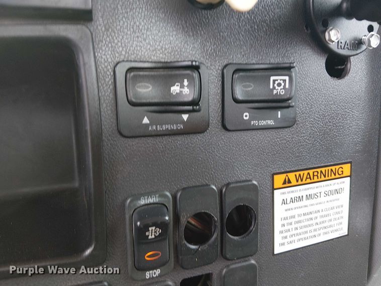 image for item EG1683 2013 Peterbilt 337  oilfield acidizing pump truck