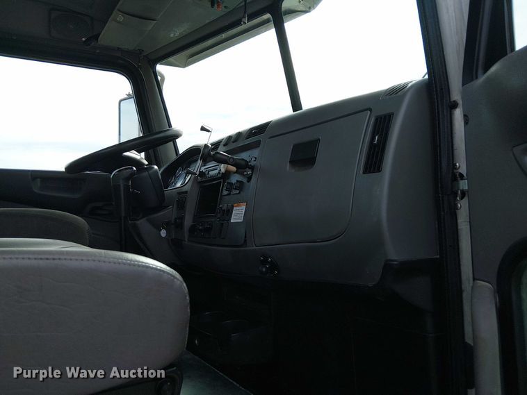 image for item EG1683 2013 Peterbilt 337  oilfield acidizing pump truck