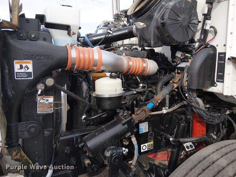 image for item EG1683 2013 Peterbilt 337  oilfield acidizing pump truck