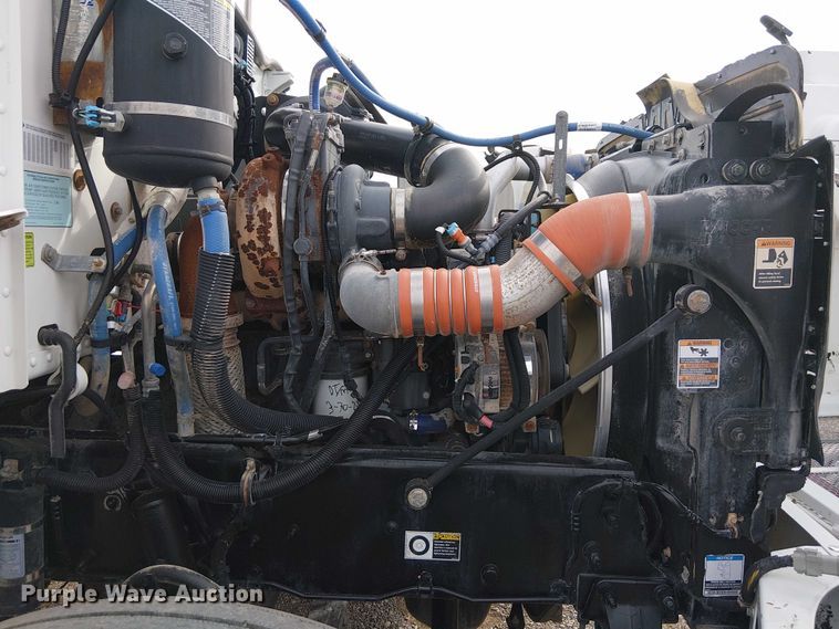 image for item EG1683 2013 Peterbilt 337  oilfield acidizing pump truck