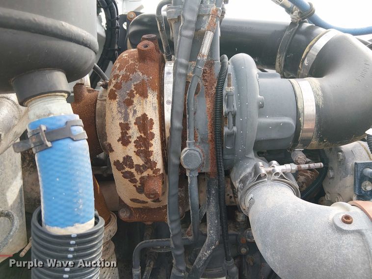 image for item EG1683 2013 Peterbilt 337  oilfield acidizing pump truck