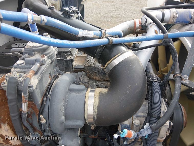 image for item EG1683 2013 Peterbilt 337  oilfield acidizing pump truck