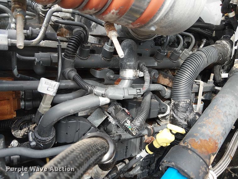 image for item EG1683 2013 Peterbilt 337  oilfield acidizing pump truck