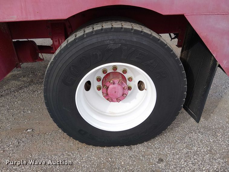 image for item EG1683 2013 Peterbilt 337  oilfield acidizing pump truck