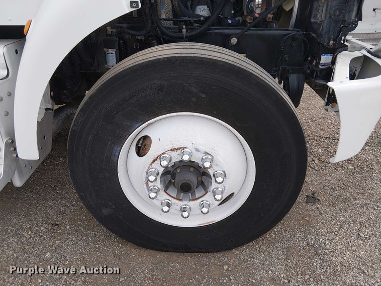 image for item EG1683 2013 Peterbilt 337  oilfield acidizing pump truck