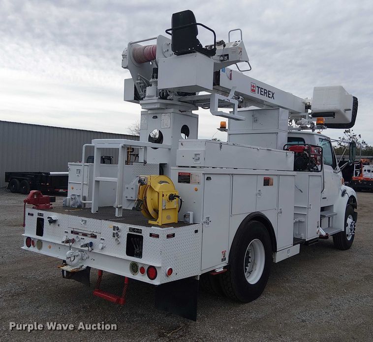 image for item EG1687 2004 Sterling Acterra bucket truck