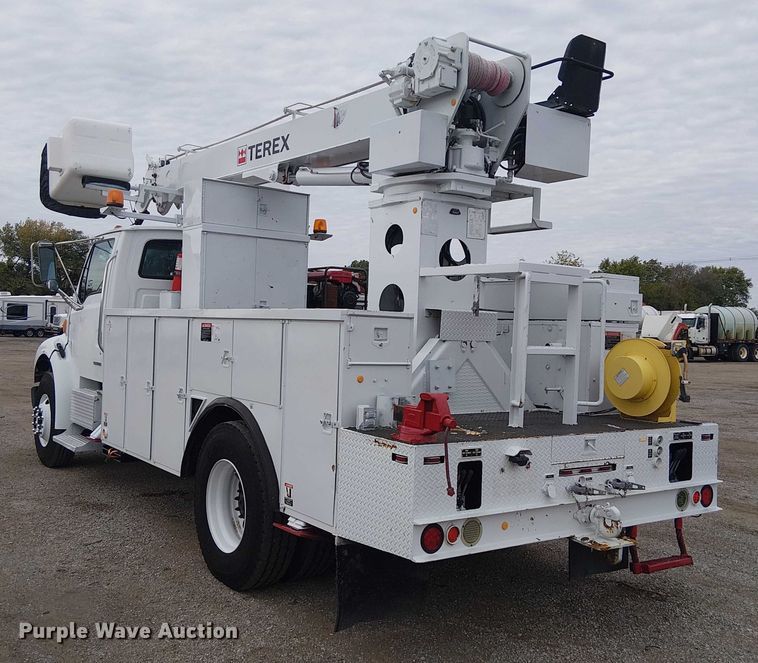 image for item EG1687 2004 Sterling Acterra bucket truck