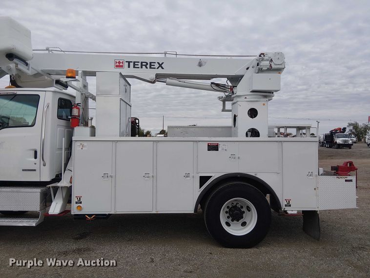 image for item EG1687 2004 Sterling Acterra bucket truck