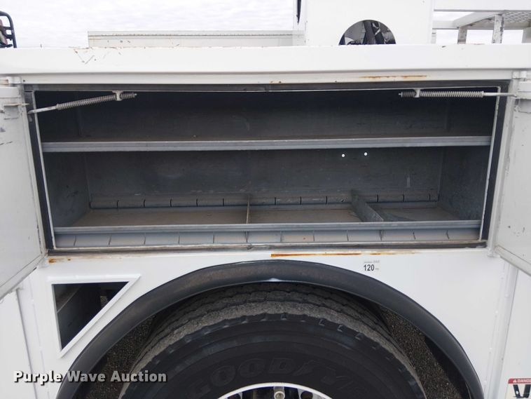 image for item EG1687 2004 Sterling Acterra bucket truck