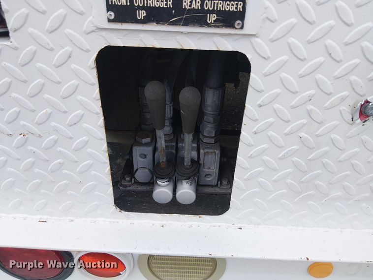 image for item EG1687 2004 Sterling Acterra bucket truck