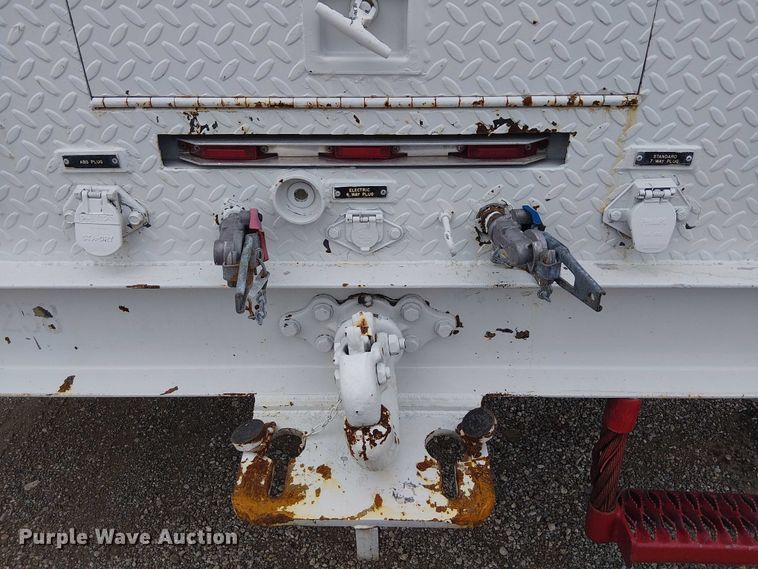 image for item EG1687 2004 Sterling Acterra bucket truck