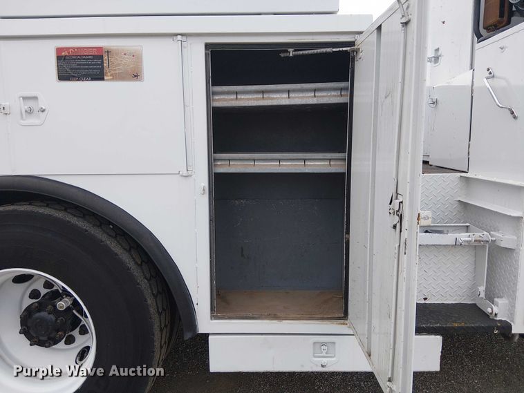 image for item EG1687 2004 Sterling Acterra bucket truck