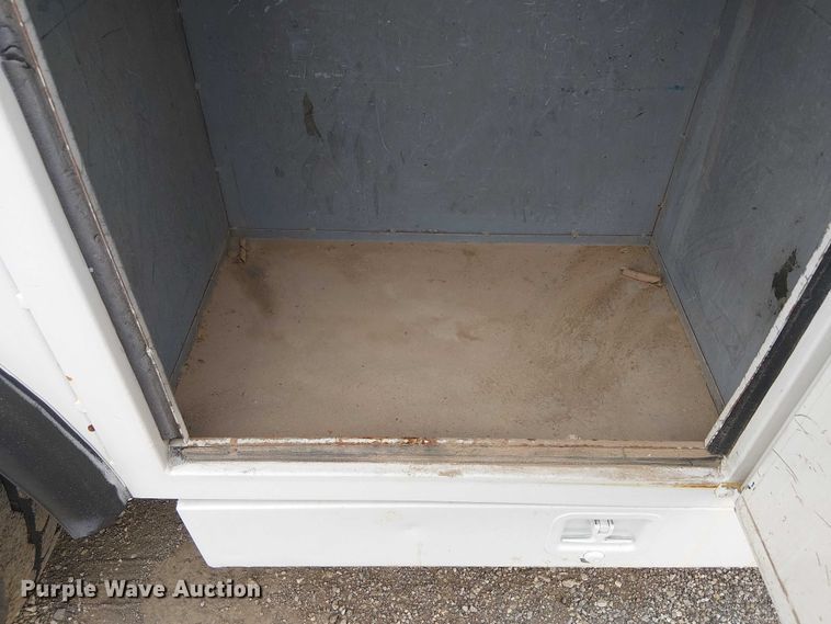 image for item EG1687 2004 Sterling Acterra bucket truck