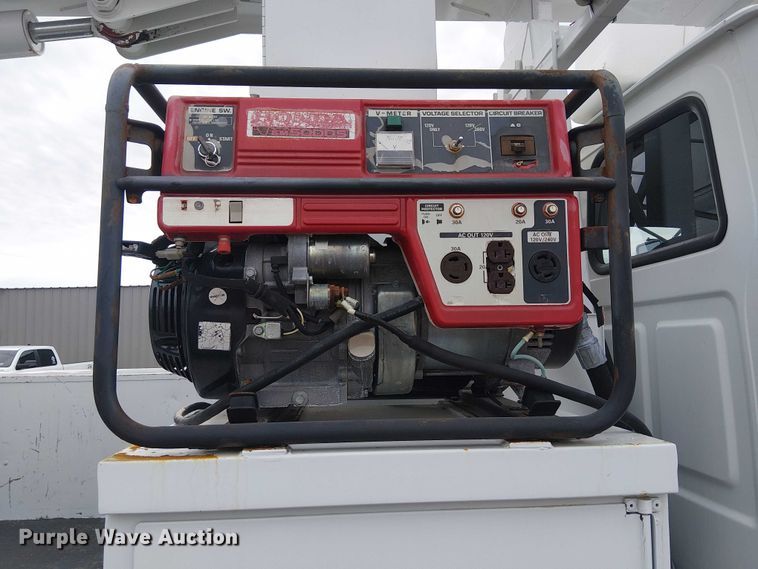 image for item EG1687 2004 Sterling Acterra bucket truck