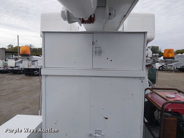 image for item EG1687 2004 Sterling Acterra bucket truck