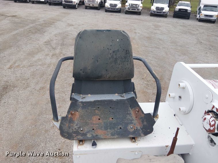 image for item EG1687 2004 Sterling Acterra bucket truck