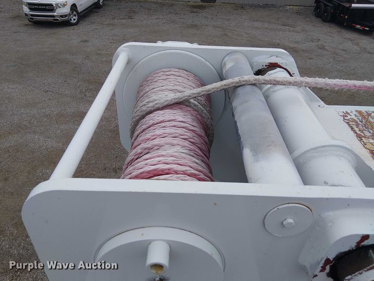 image for item EG1687 2004 Sterling Acterra bucket truck