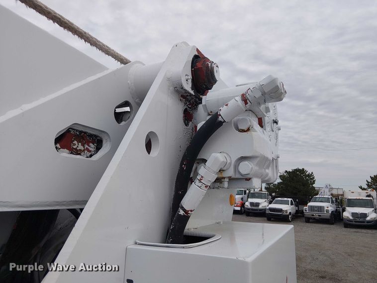 image for item EG1687 2004 Sterling Acterra bucket truck